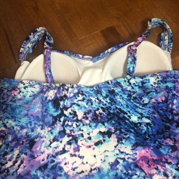 Trimshaper one piece swimsuit - Picture 6 of 10